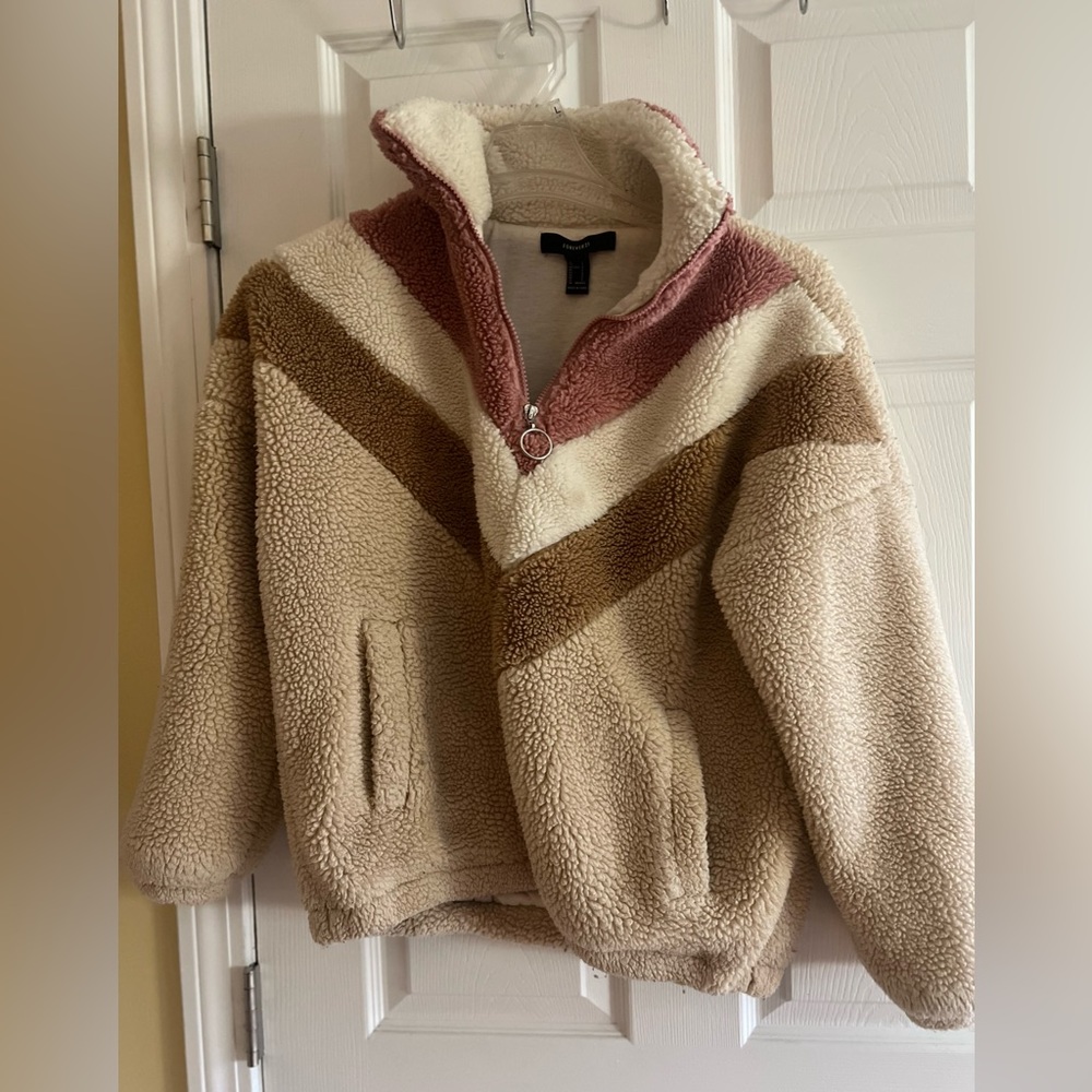 Cute fluffy Forever 21 3/4 zip sweater in size small